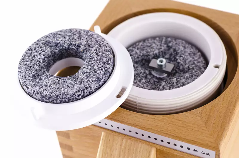 Pormenor das m&oacute;s no moinho Sana